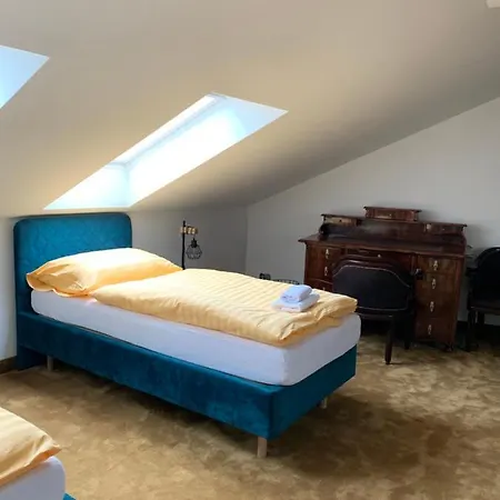 Deloris 4* Trenčín